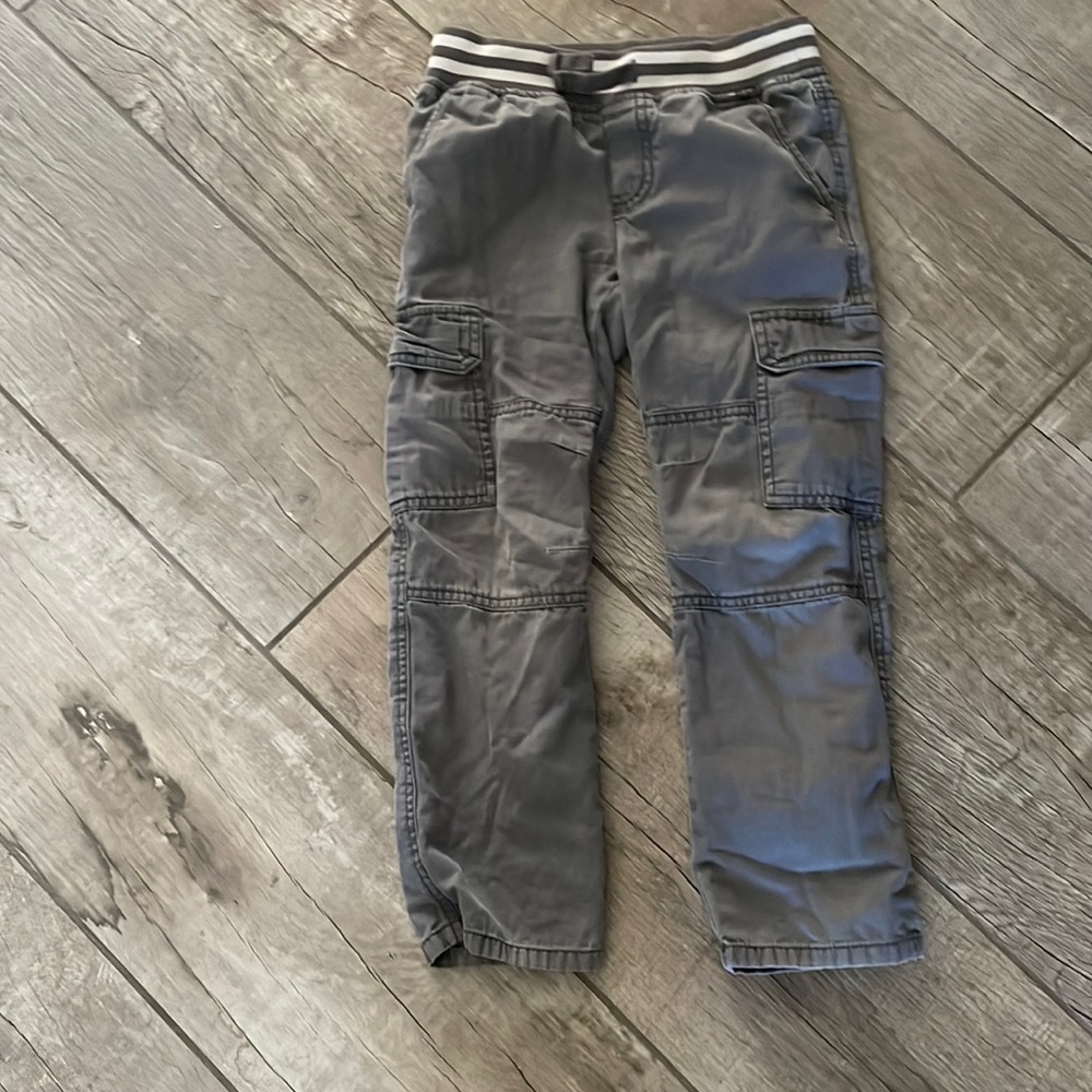 Boys Grey Gymboree pants!! 👖❄️